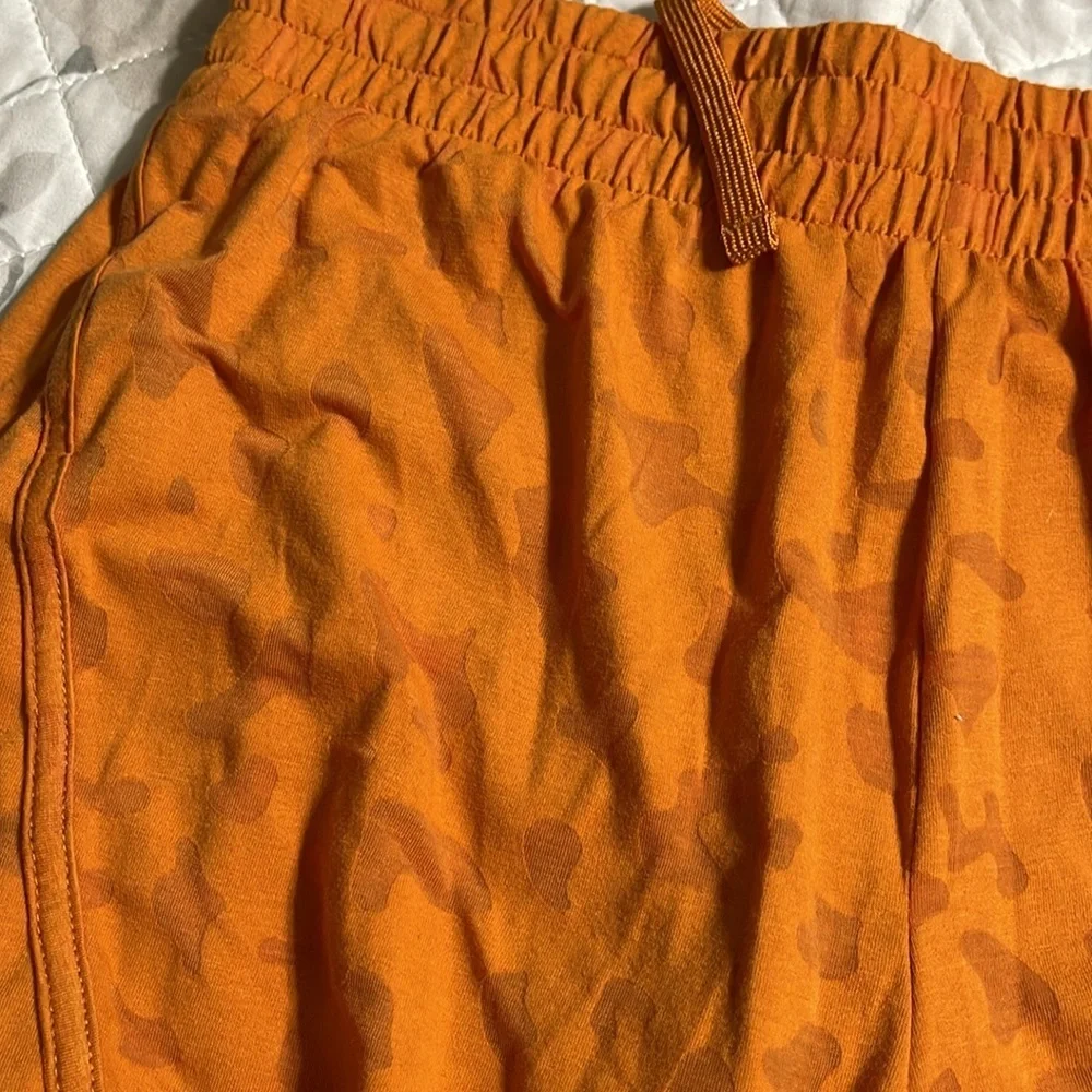 NWT Nike girl’s loose fit shorts XL